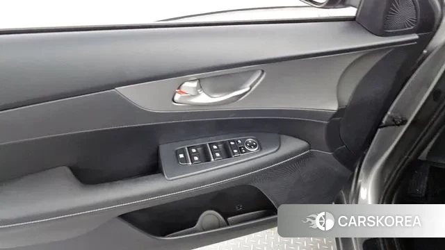 Kia Come New K3 id 2981188 из Кореи 8