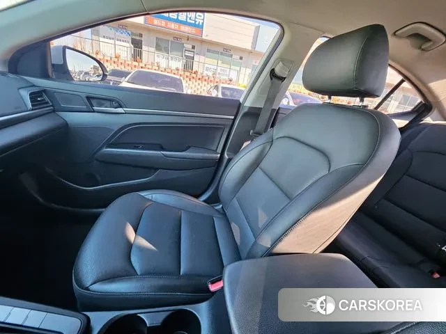 Hyundai The New Avante AD id 3439399 из Кореи 8