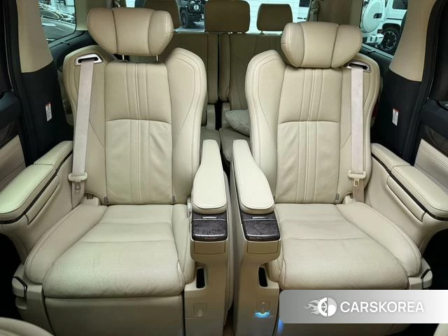 Toyota Elfa id 4274432 из Китая 8