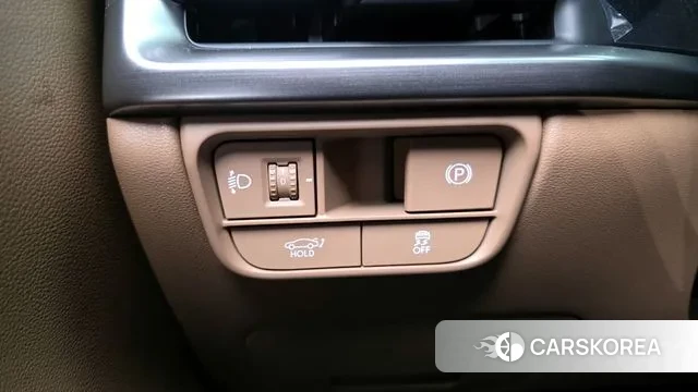 Hyundai Grandeur (GN7) id 3715937 из Кореи 8