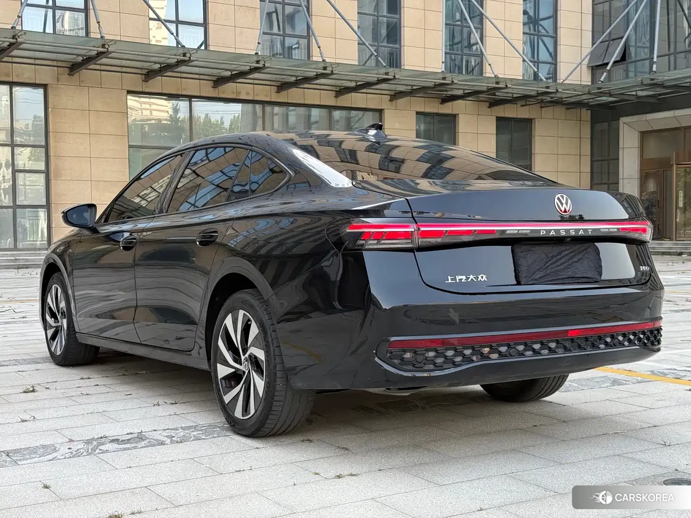 Volkswagen Passat id 4515375 из Китая 8