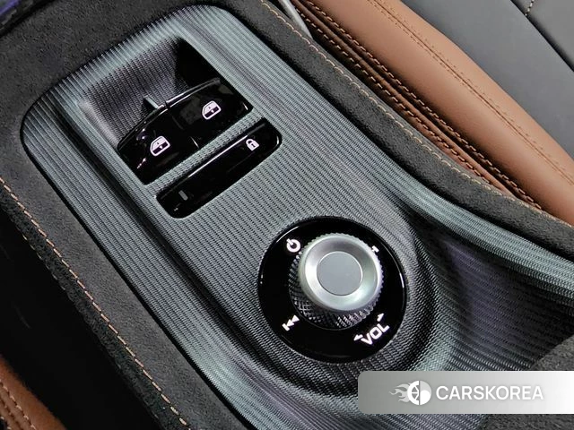 Maserati MC20 id 3865533 из Кореи 8