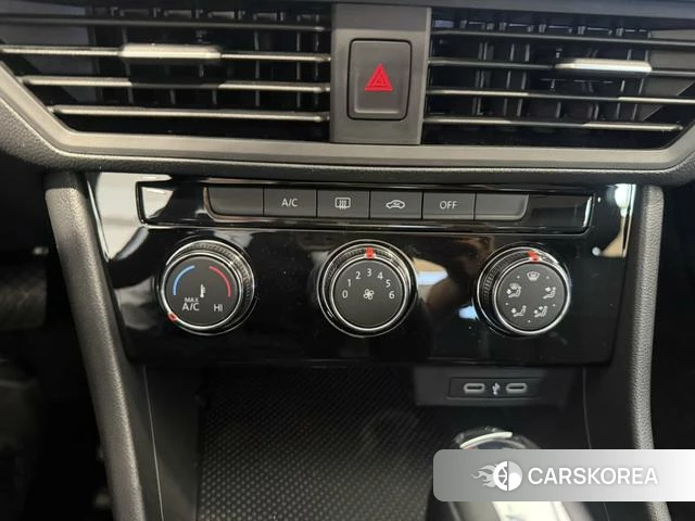 Volkswagen Bora id 4342096 из Китая 8