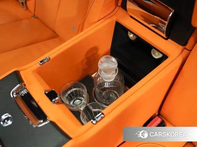 Rolls-Royce Cullinan id 3696962 из Кореи 8