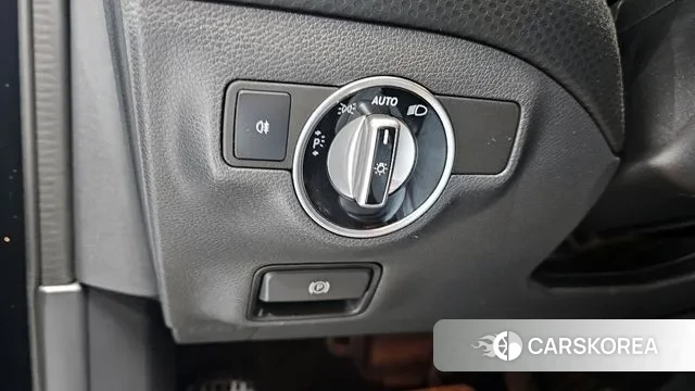 Mercedes-Benz A-Class W176 id 3429429 из Кореи 8