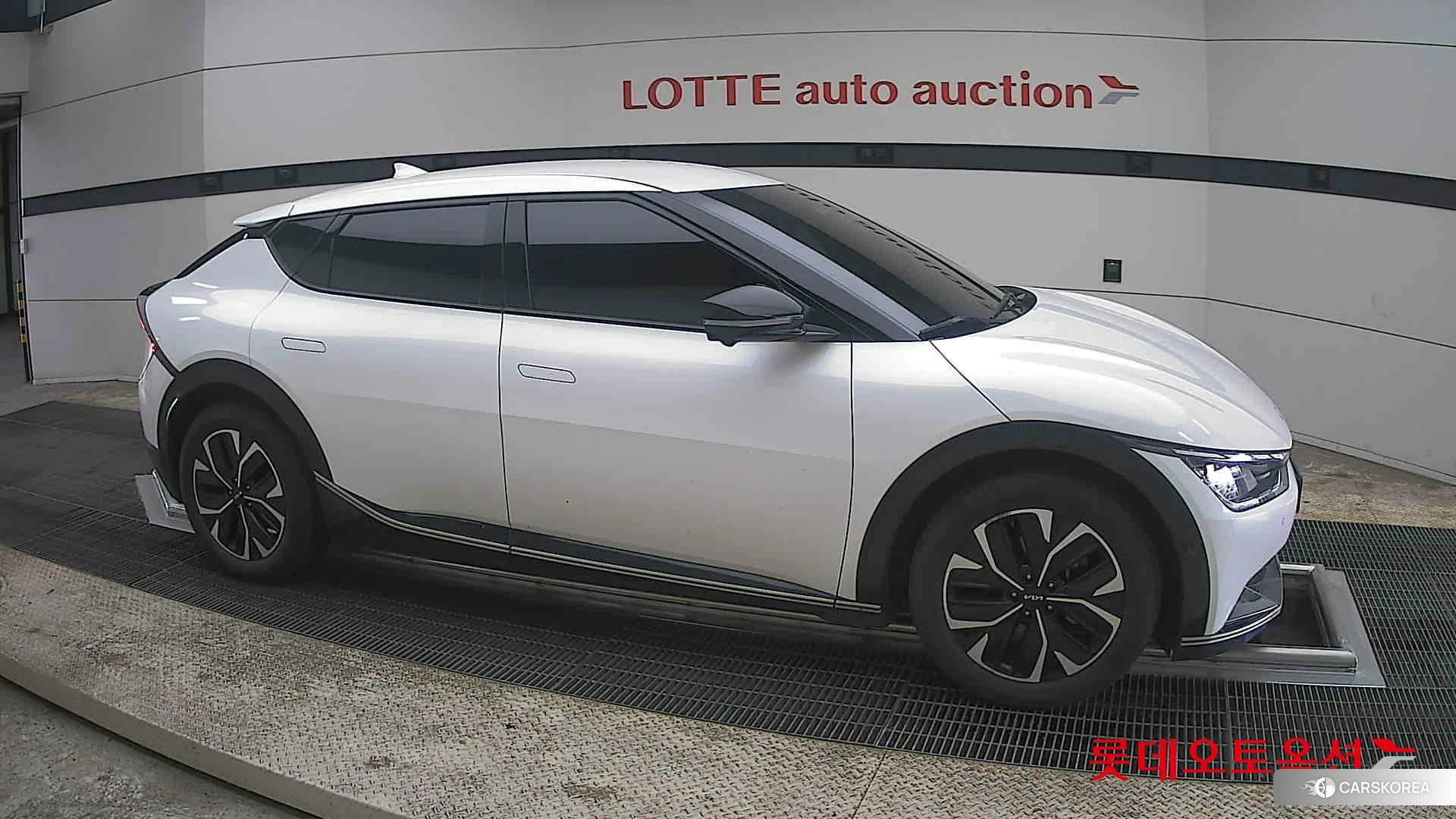 Kia EV6 id 3888291 из Кореи 8