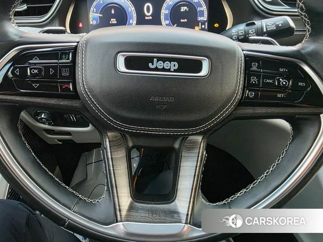 Jeep Grand Cherokee (WL) id 4609066 из Кореи 8