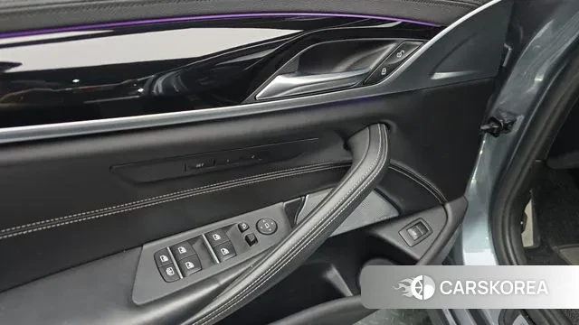 BMW 5 Series (G30) id 3602206 из Кореи 8