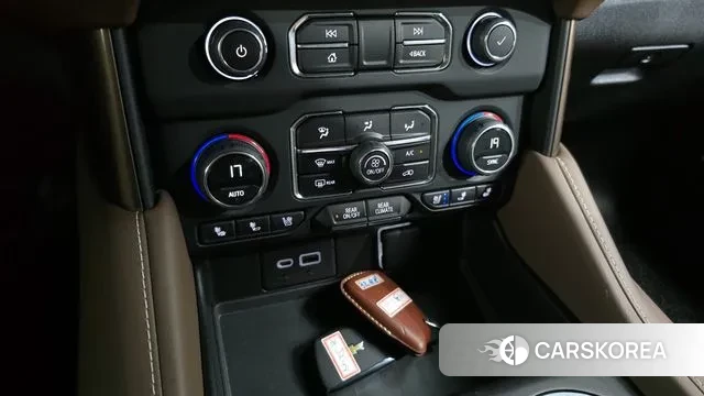 Chevrolet (GM Daewoo) Tahoe id 3036509 из Кореи 8