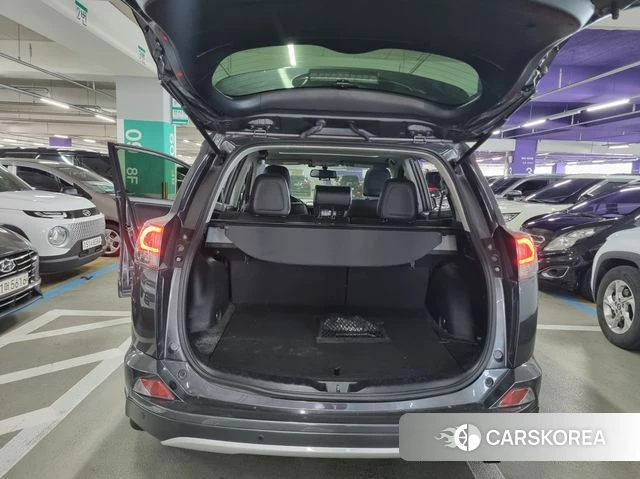 Toyota RAV4 id 3921023 из Кореи 8