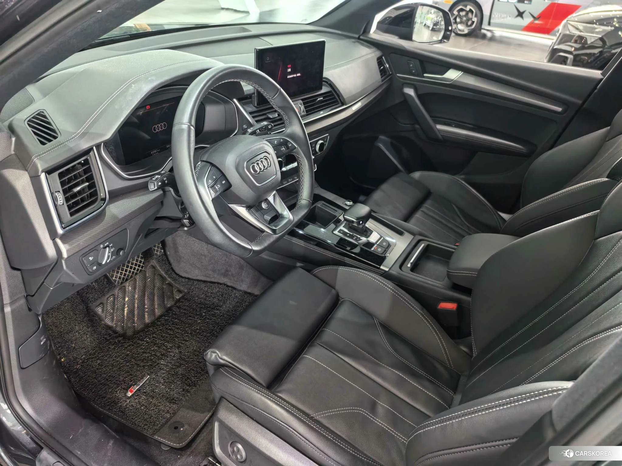 Audi Q5L id 4452614 из Китая 8