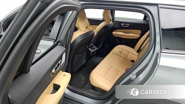 Volvo V60 Cross-Country 2nd Generation id 4446439 из Кореи 8