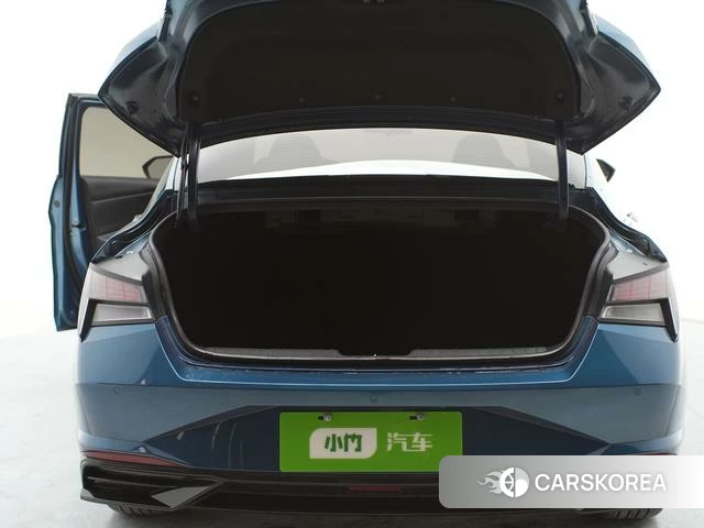 Hyundai Elantra id 4274611 из Китая 8