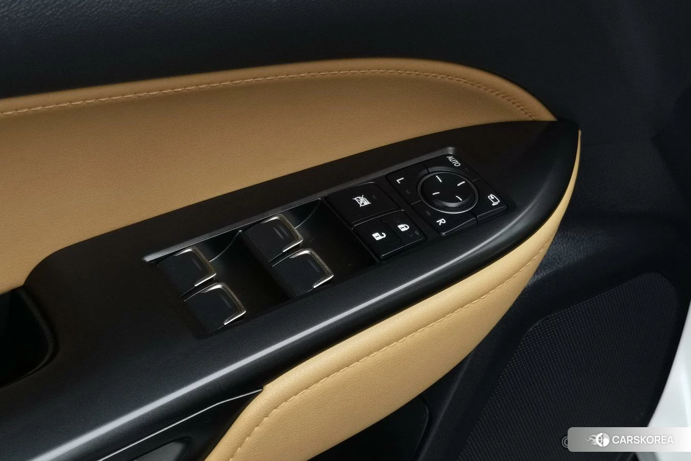 Lexus NX PHEV id 4513983 из Китая 8
