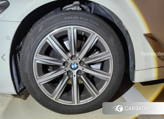 BMW 5 Series (G30) id 4914513 из Кореи 8
