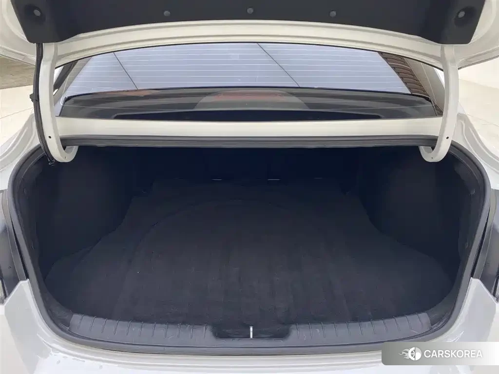 Hyundai Elantra id 4514215 из Китая 8