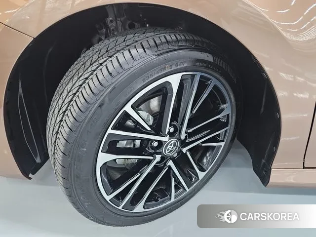 Toyota Camry (XV80) id 3638634 из Кореи 8