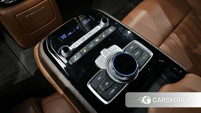 Genesis G90 id 4232100 из Кореи 8