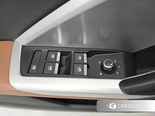 Audi Q3 (F3) id 4330033 из Кореи 8