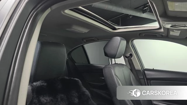 BMW 3 Series (F30) id 3955650 из Кореи 8