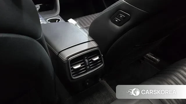 Genesis G70 id 3469871 из Кореи 8