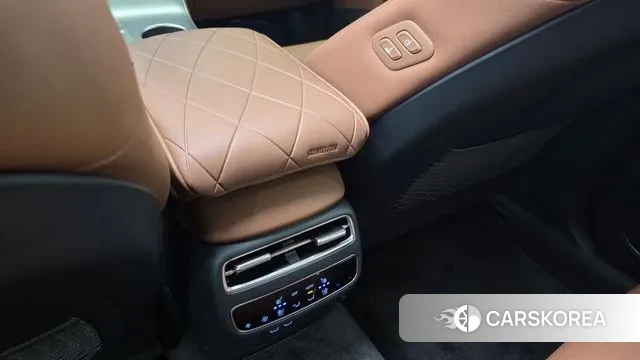 Genesis GV70 id 3715771 из Кореи 8