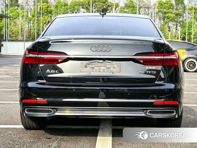 Audi A6L id 4239169 из Китая 8