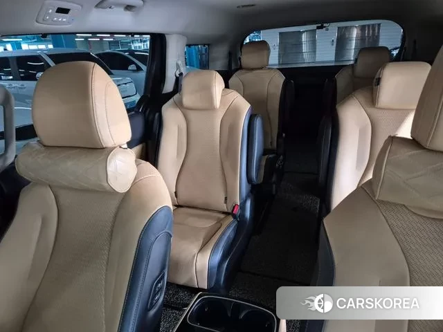 Kia Carnival 4th generation id 3300474 из Кореи 8