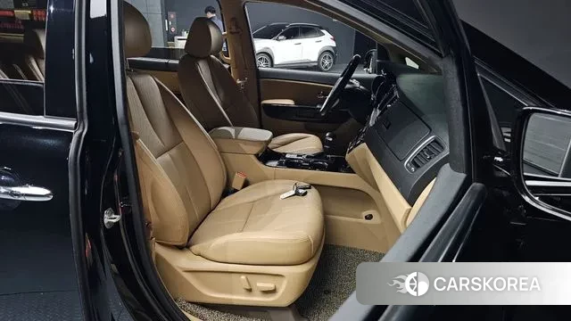 Kia The New Carnival id 3324799 из Кореи 8