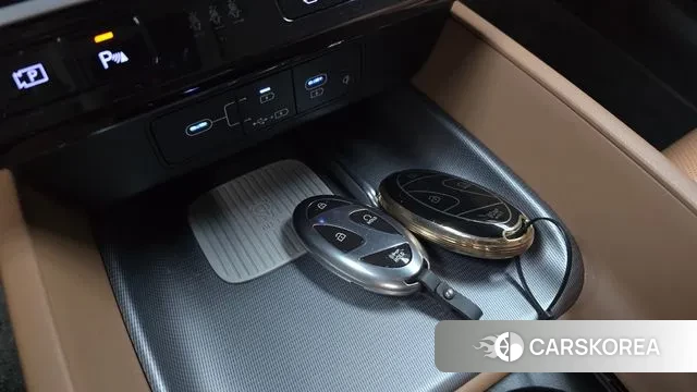 Hyundai Grandeur Hybrid (GN7) id 3745662 из Кореи 8