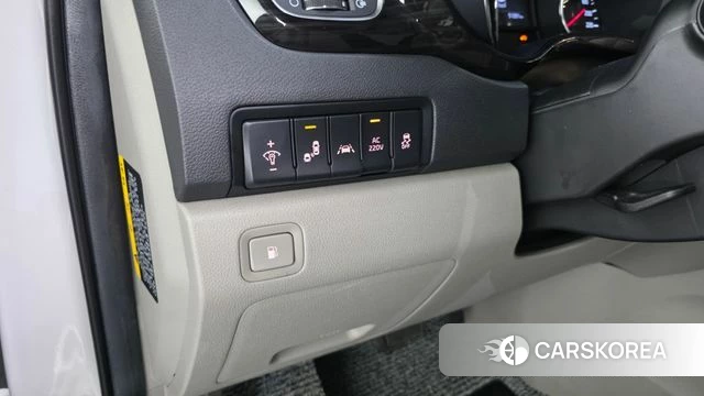 Kia The New Carnival id 4677476 из Кореи 8