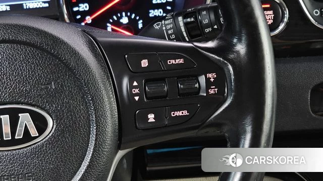Kia The New Carnival id 4722699 из Кореи 8