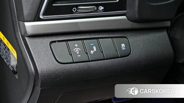 Hyundai Avante AD id 3861702 из Кореи 8