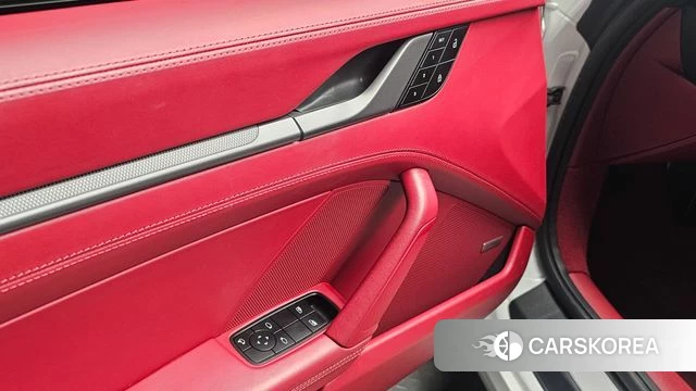 Porsche 911(992) id 4475614 из Кореи 8