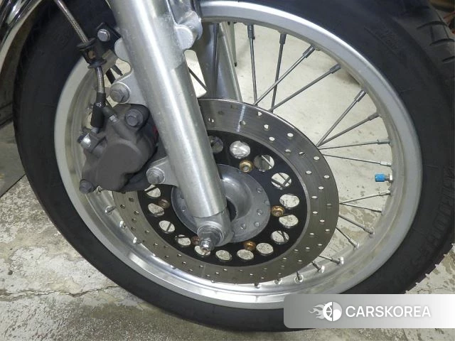 Yamaha SR 400 id 3945353 из Японии 8