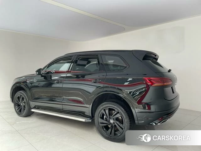 Volkswagen Touareg id 4359531 из Китая 8