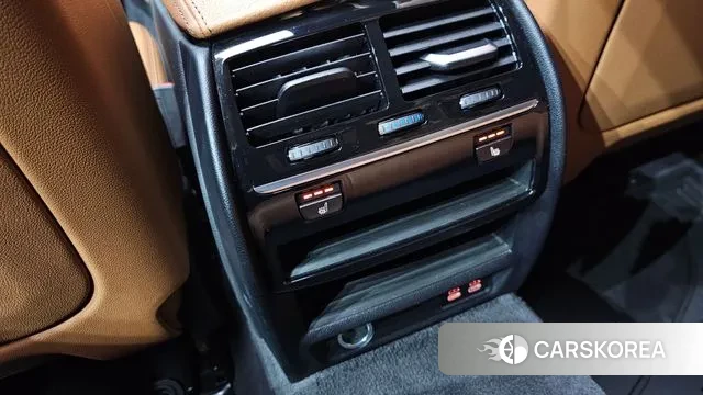 BMW 5 Series (G30) id 3519928 из Кореи 8