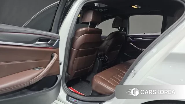 BMW 5 Series (G30) id 3372740 из Кореи 8