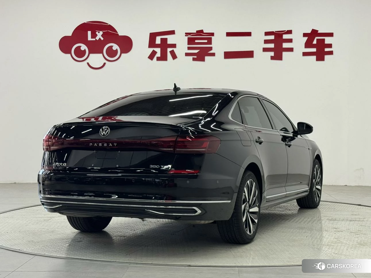 Volkswagen Passat id 4505039 из Китая 8