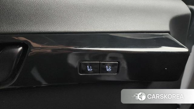 Hyundai Grandeur (GN7) id 3909975 из Кореи 8