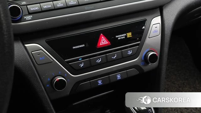 Hyundai Avante AD id 3966601 из Кореи 8