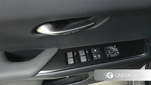 Lexus UX250h id 4720347 из Кореи 8