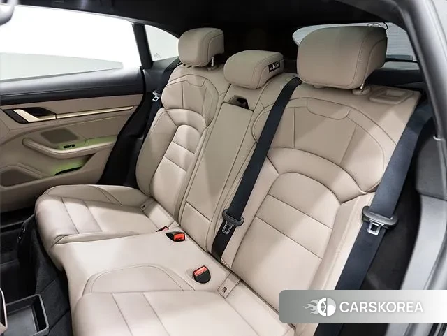 Porsche Taycan id 3701174 из Кореи 8