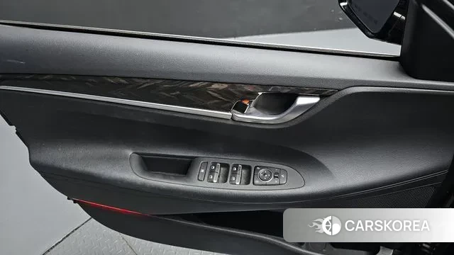 Hyundai Grandeur IG id 3000188 из Кореи 8