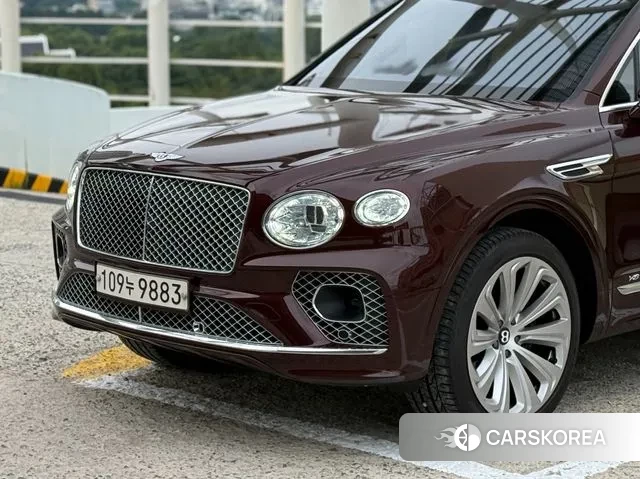 Bentley Bentayga id 3064620 из Кореи 8