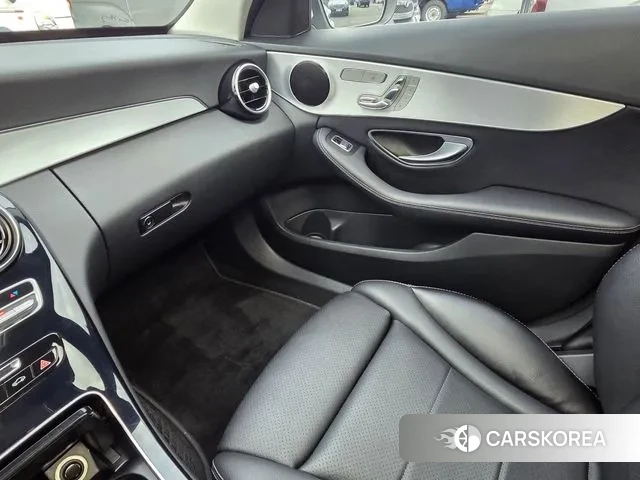 Mercedes-Benz C-Class W205 id 3275734 из Кореи 8