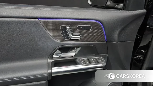 Mercedes-Benz GLA - Class H247 id 3556755 из Кореи 8