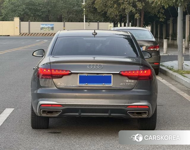Audi A4L id 4400064 из Китая 8