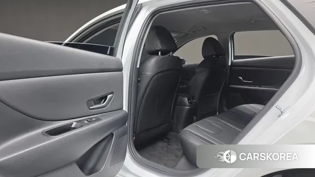 Hyundai Avante (CN7) id 3740023 из Кореи 8