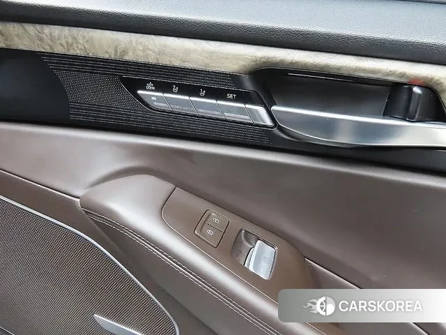 Genesis G90 id 3469653 из Кореи 8
